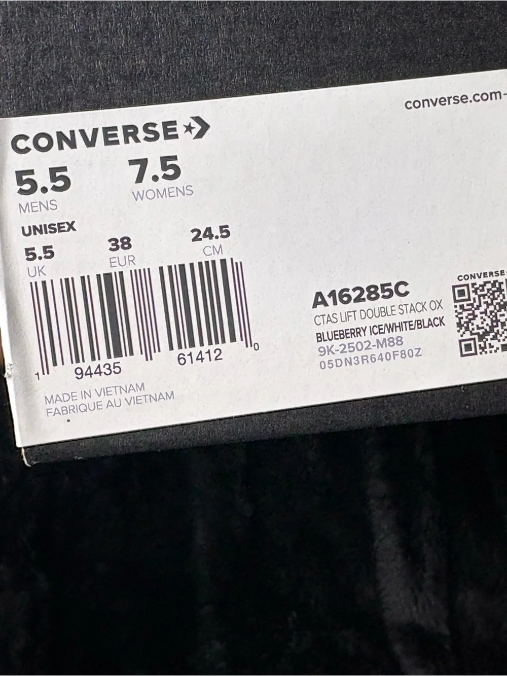 Converse Low Top Sneakers in Light Lavender and White